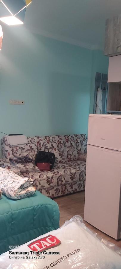 Студия Радуга У Моря Колхида باتومي المظهر الخارجي الصورة